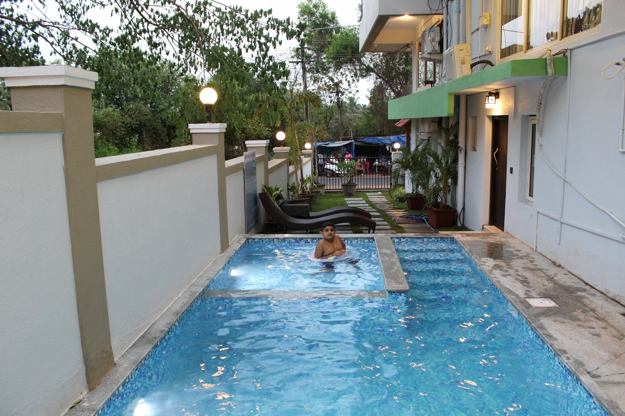 Kay'S Riverview Resort Baga Eksteriør billede